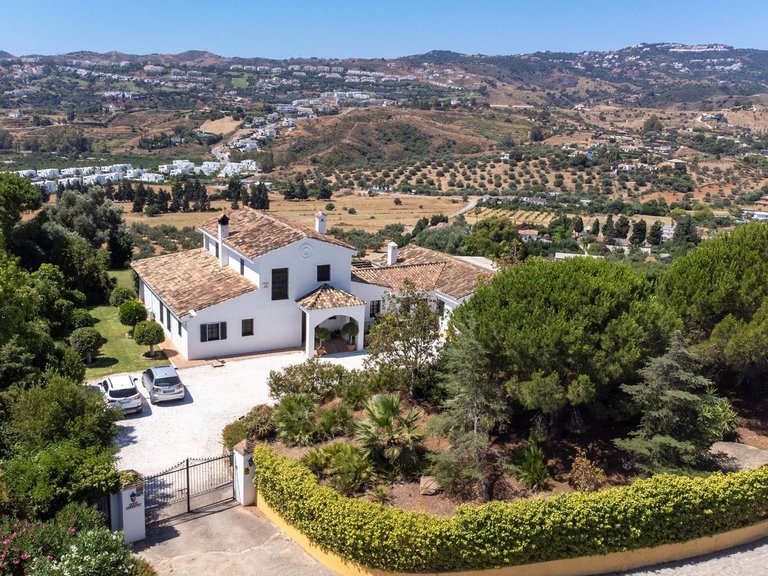 Apartment for Sale  in Mijas Costa, Malaga 1