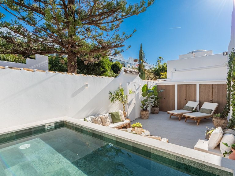 Apartment for Sale  in Marbella, Malaga 4