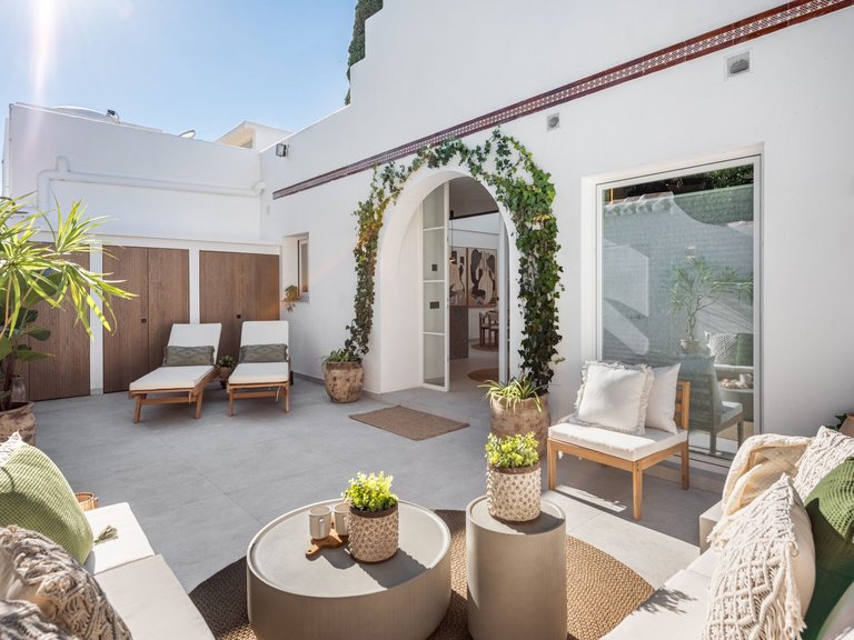 Apartment for Sale  in Marbella, Malaga 30