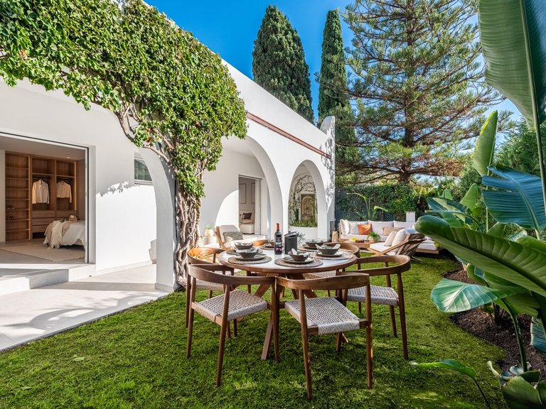 Apartment for Sale  in Marbella, Malaga 1