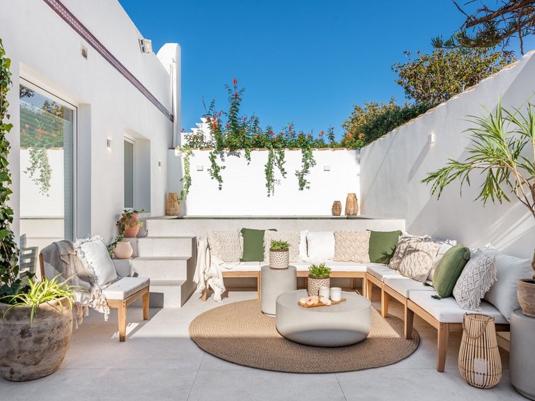 Apartment for Sale  in Marbella, Malaga 31