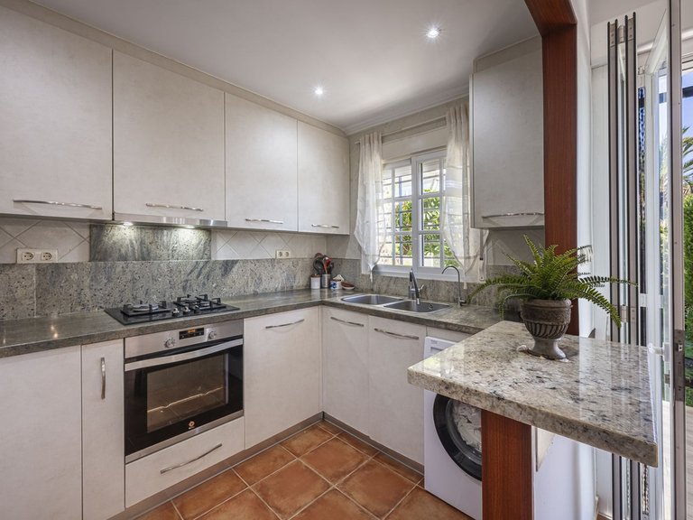 Apartment for Sale  in Marbella, Malaga 12