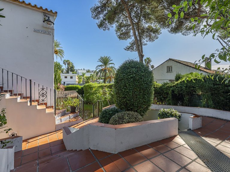 Apartment for Sale  in Marbella, Malaga 27