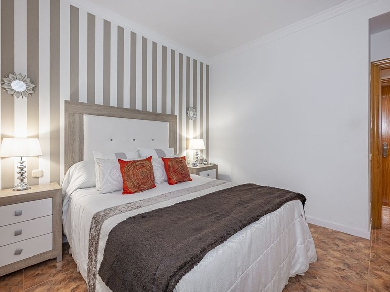 Apartment for Sale  in Marbella, Malaga 16
