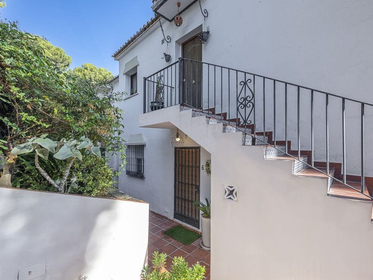 Apartment for Sale  in Marbella, Malaga 23