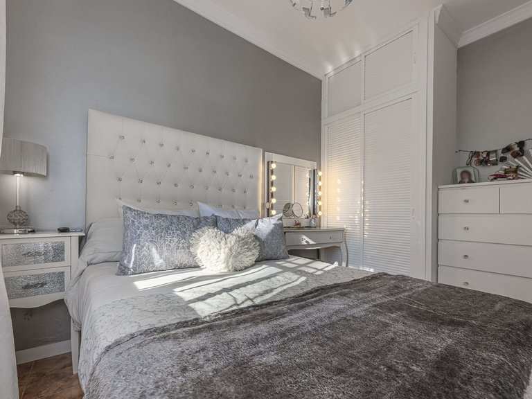 Apartment for Sale  in Marbella, Malaga 19