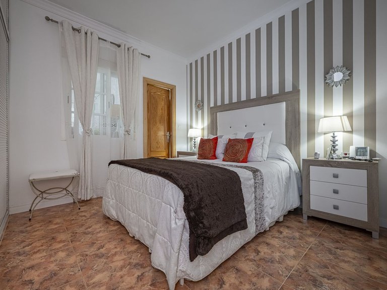 Apartment for Sale  in Marbella, Malaga 17