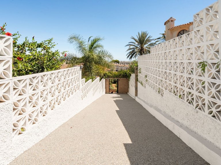 Apartment for Sale  in Fuengirola, Malaga 37
