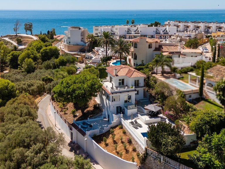 Apartment for Sale  in Fuengirola, Malaga 40