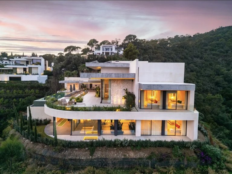 Apartment for Sale  in Benahavis, Malaga 36