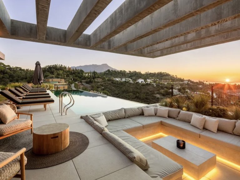 Apartment for Sale  in Benahavis, Malaga 4