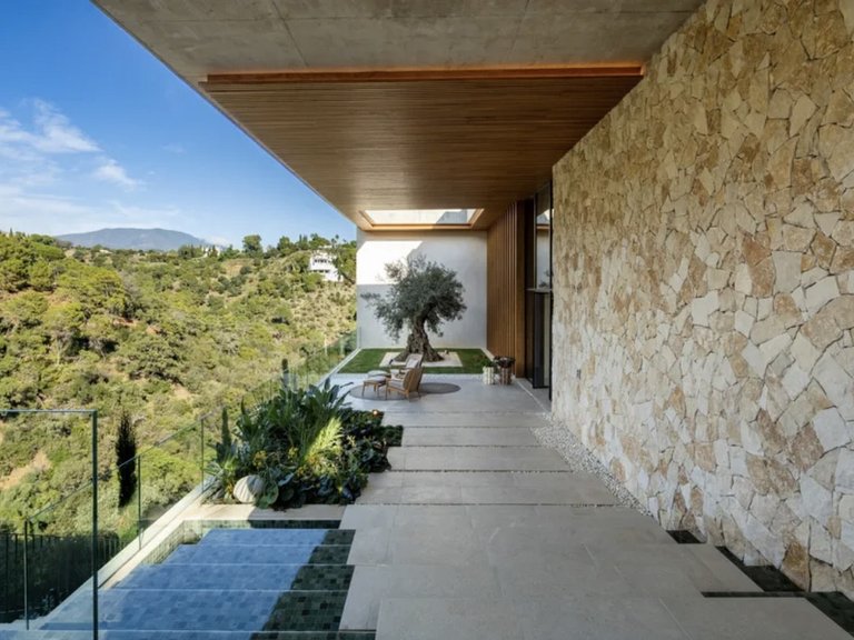 Apartment for Sale  in Benahavis, Malaga 2