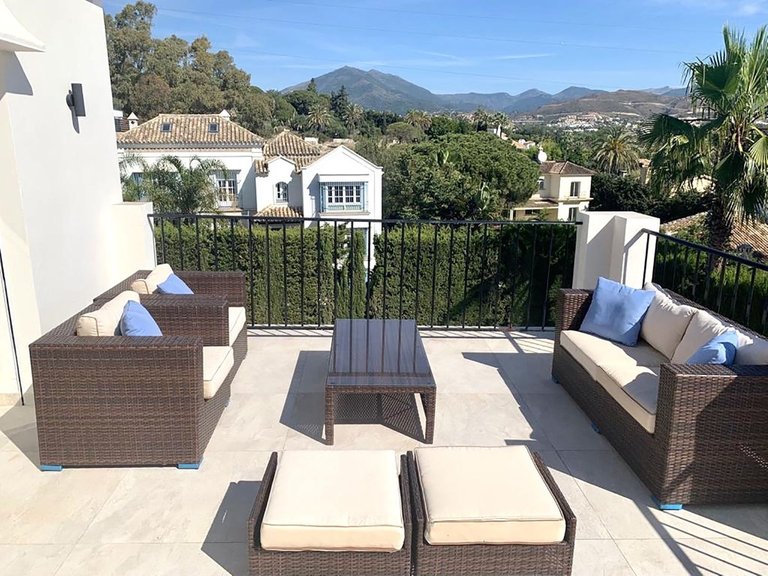 Apartment for Sale  in Marbella, Malaga 21