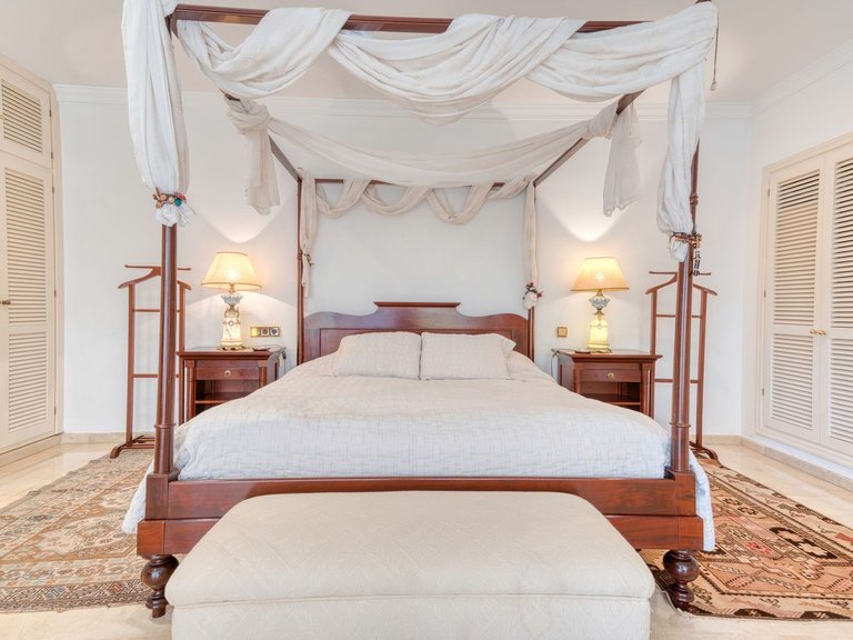 Apartment for Sale  in Marbella, Malaga 7