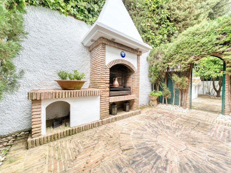 Apartment for Sale  in Marbella, Malaga 23