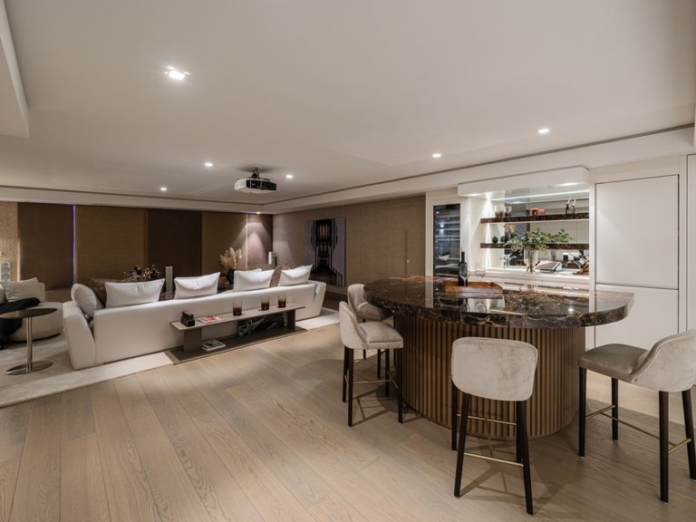 Apartment for Sale  in Marbella, Malaga 25
