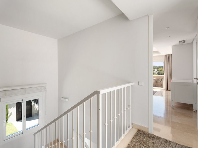 Apartment for Sale  in Marbella, Malaga 33