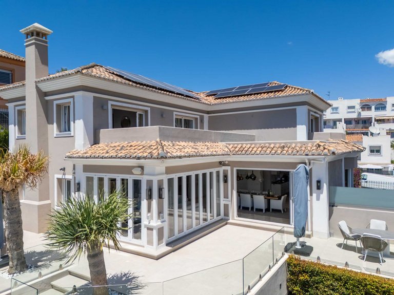 Apartment for Sale  in Marbella, Malaga 7
