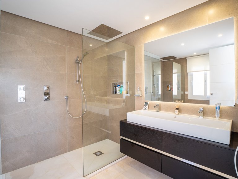 Apartment for Sale  in Marbella, Malaga 32
