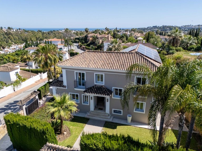 Apartment for Sale  in Marbella, Malaga 3