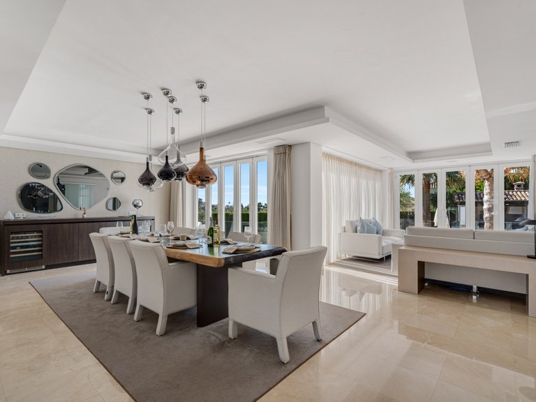 Apartment for Sale  in Marbella, Malaga 15