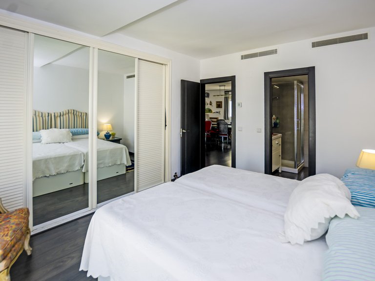 Apartment for Sale  in Marbella, Malaga 16