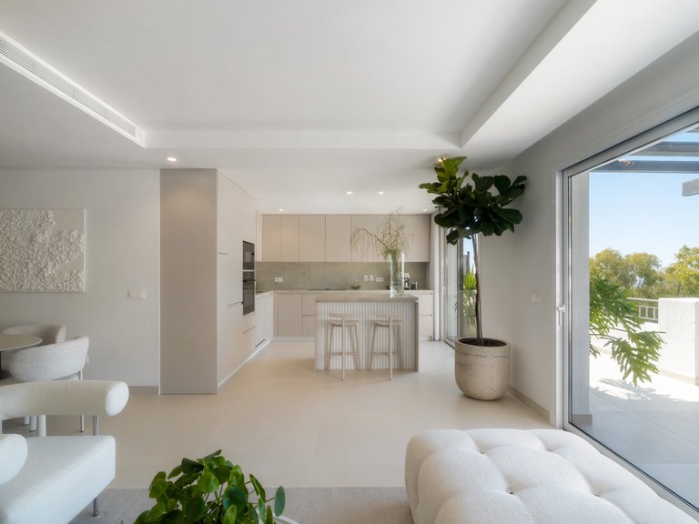 Apartment for Sale  in Benahavis, Malaga 6
