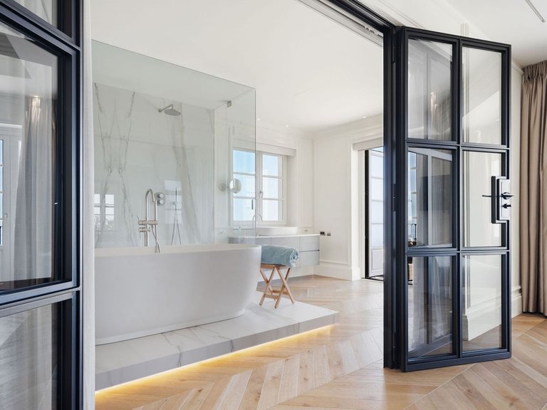 Apartment for Sale  in Marbella, Malaga 22