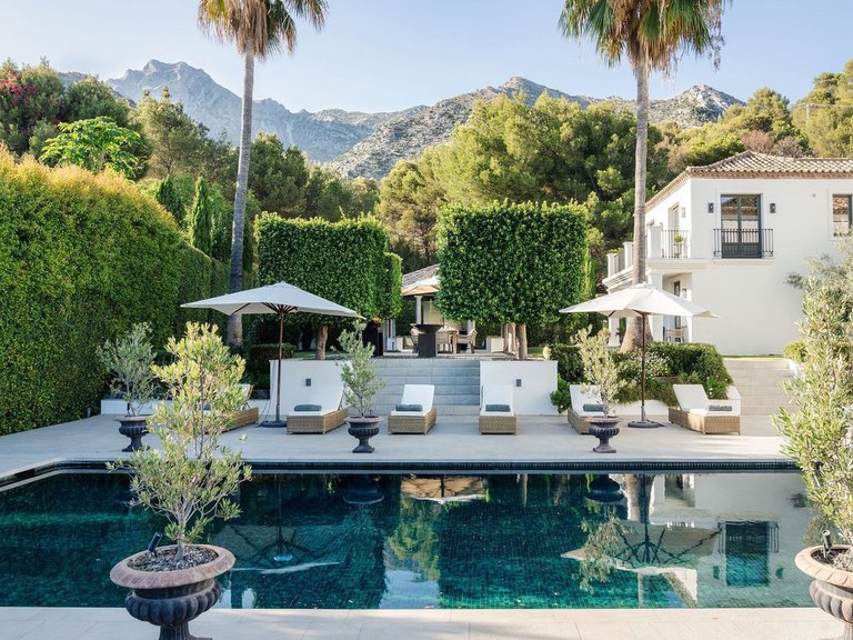 Apartment for Sale  in Marbella, Malaga 38