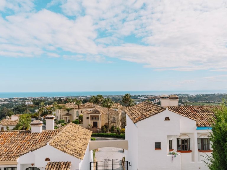 Apartment for Sale  in Benahavis, Malaga 39