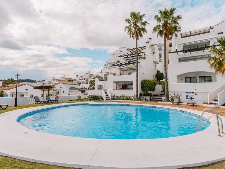 Apartment for Sale  in Benahavis, Malaga 37