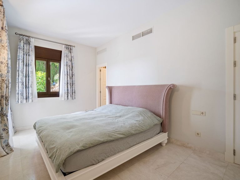 Apartment for Sale  in Estepona, Malaga 23