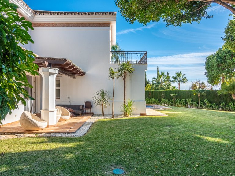 Apartment for Sale  in Marbella, Malaga 27
