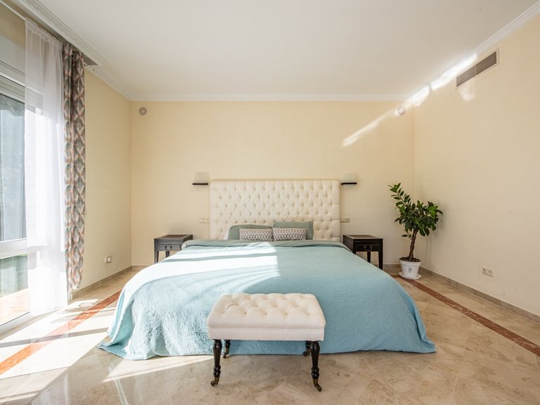 Apartment for Sale  in Marbella, Malaga 15