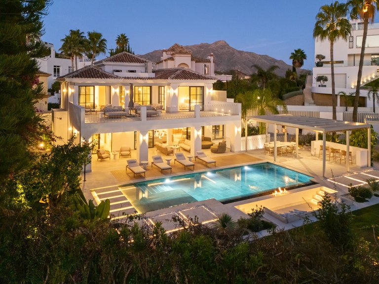Apartment for Sale  in Benahavis, Malaga 48