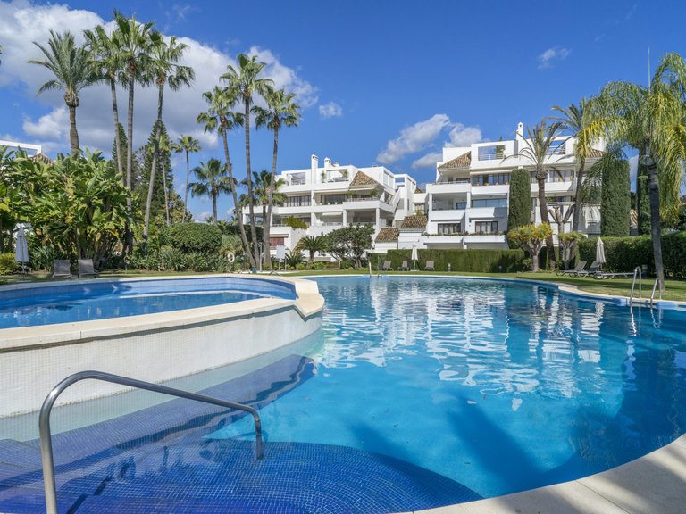 Apartment for Sale  in Marbella, Malaga 26