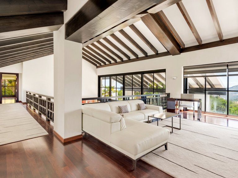 Apartment for Sale  in Benahavis, Malaga 9