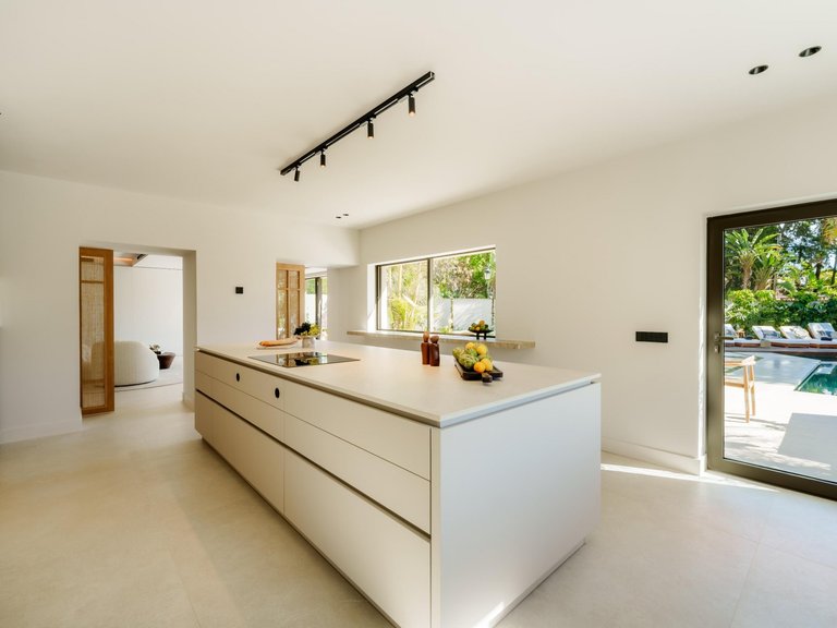Apartment for Sale  in San Pedro De Alcantara, Malaga 7