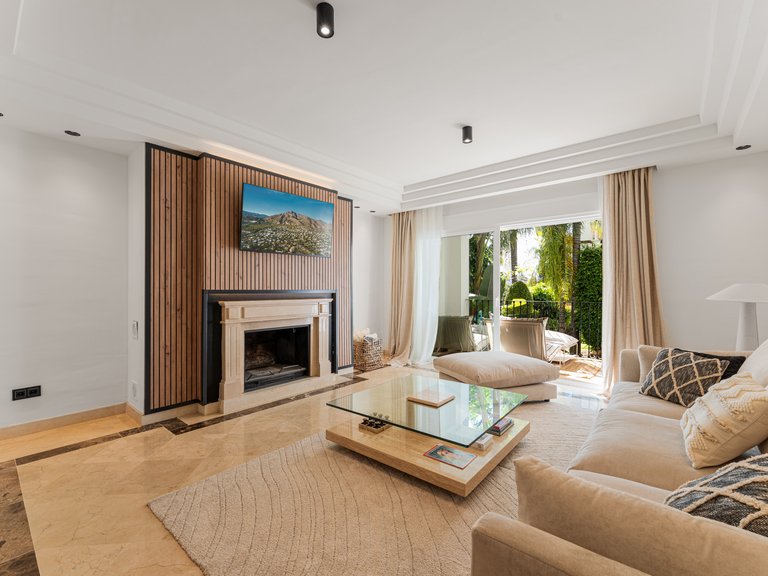 Apartment for Sale  in Marbella, Malaga 1