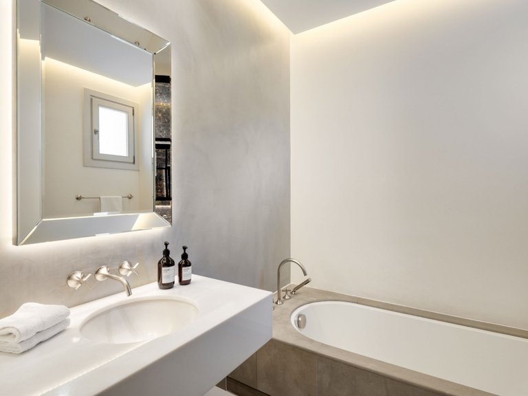 Apartment for Sale  in Benahavis, Malaga 27