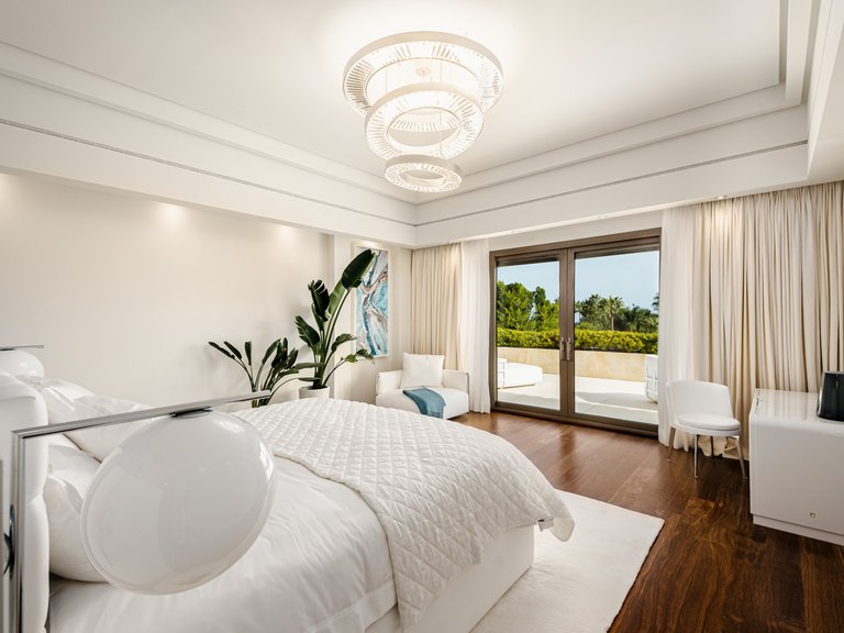 Apartment for Sale  in Marbella, Malaga 12
