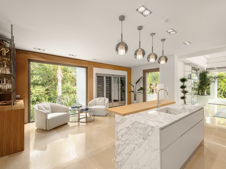 Apartment for Sale  in Marbella, Malaga 8