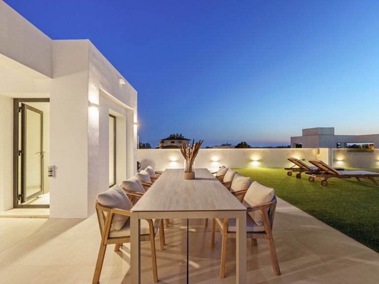 Apartment for Sale  in Marbella, Malaga 36