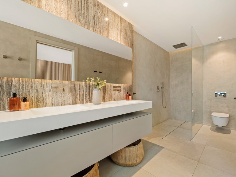 Apartment for Sale  in Marbella, Malaga 16