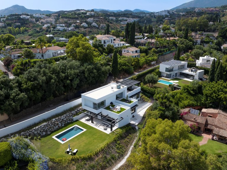 Apartment for Sale  in Benahavis, Malaga 53
