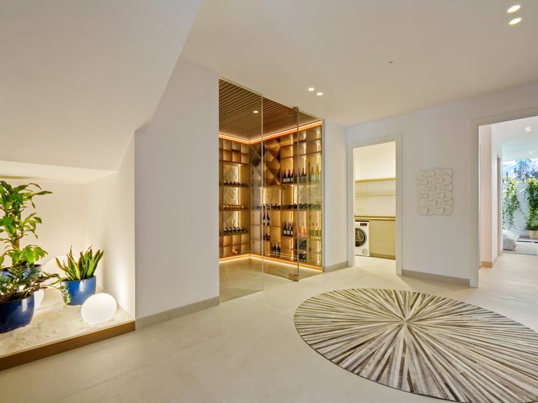 Apartment for Sale  in Benahavis, Malaga 23