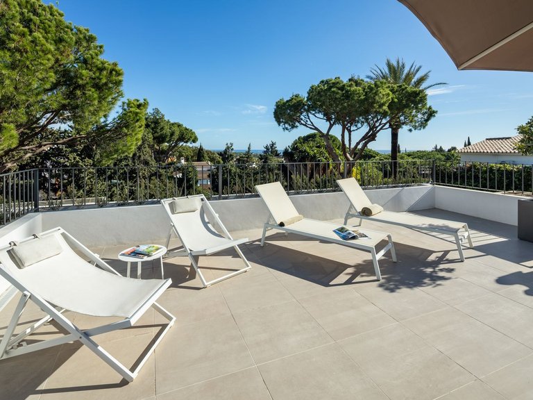 Apartment for Sale  in Marbella, Malaga 27