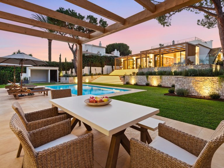 Apartment for Sale  in Marbella, Malaga 31