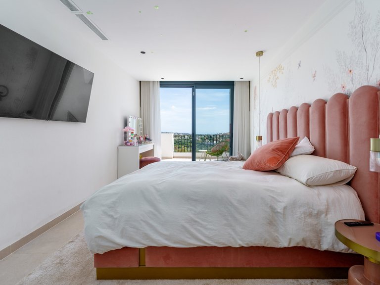 Apartment for Sale  in Benahavis, Malaga 18