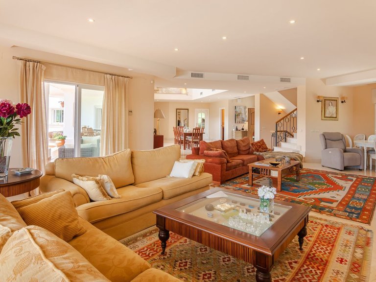 Apartment for Sale  in Benahavis, Malaga 5